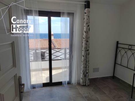 Penthouse for sale in  Arona, Spain - 052541
