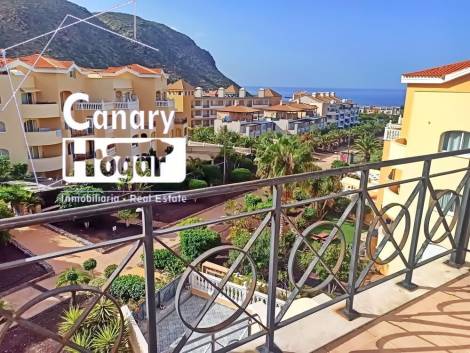 Penthouse for sale in  Arona, Spain - 057391