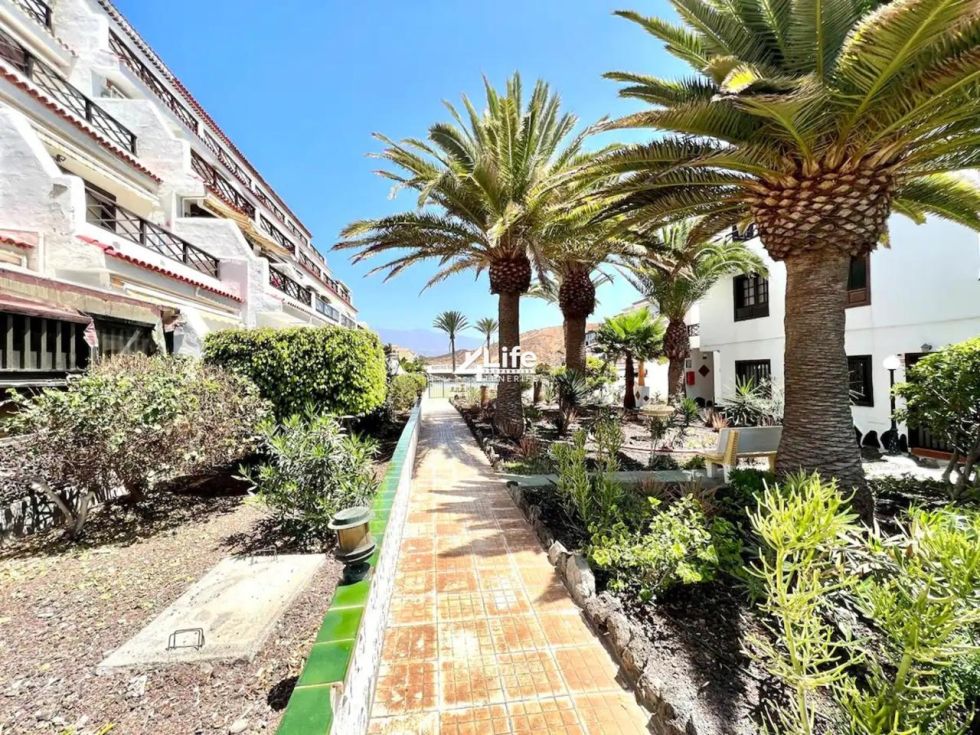 Penthouse for sale in  Arona, Spain - MT-2409241