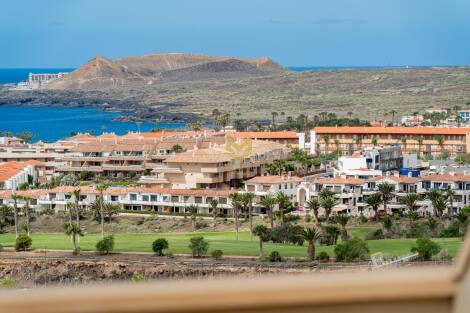 Penthouse for sale in  Arona, Spain - P00100