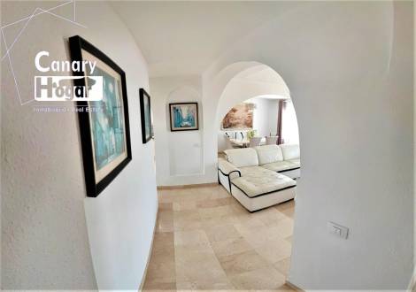Penthouse for sale in  Callao Salvaje, Spain - 056601