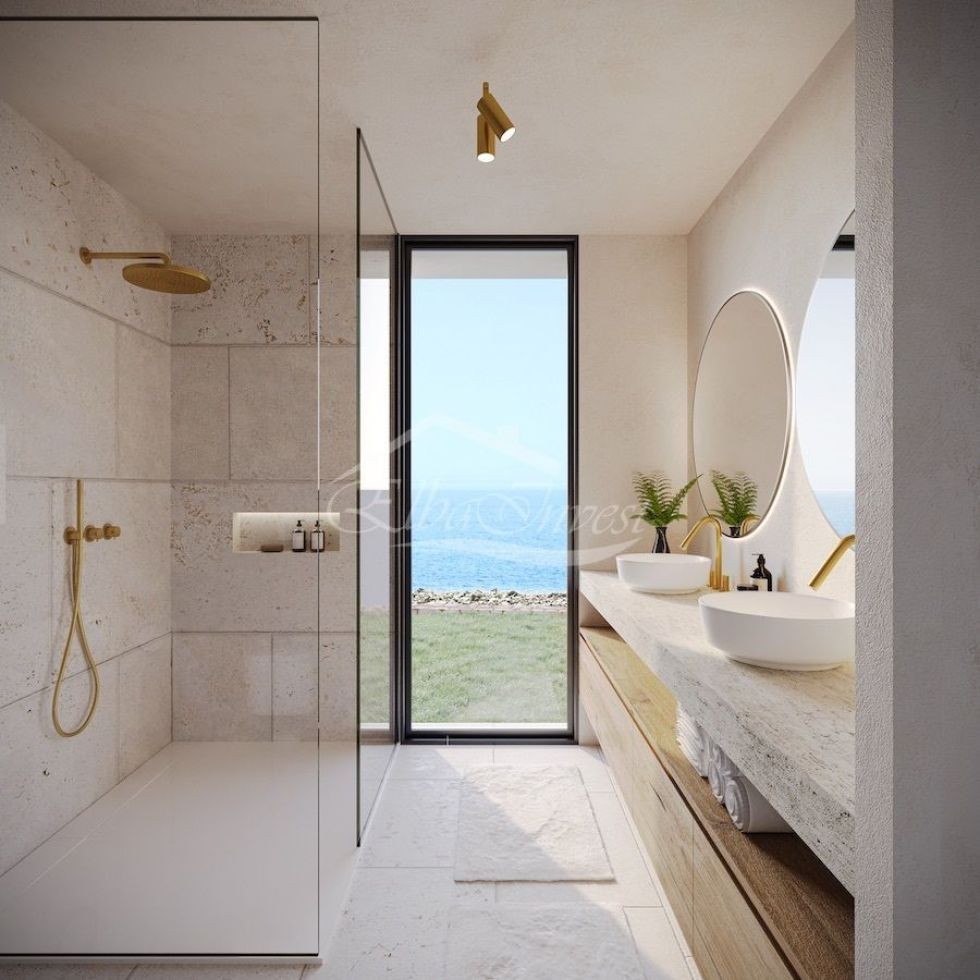 Penthouse for sale in  Callao Salvaje, Spain - 5400