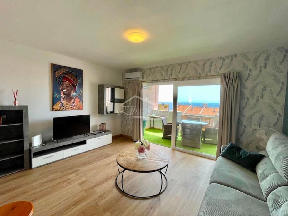 Penthouse for sale in  Callao Salvaje, Spain - 5832