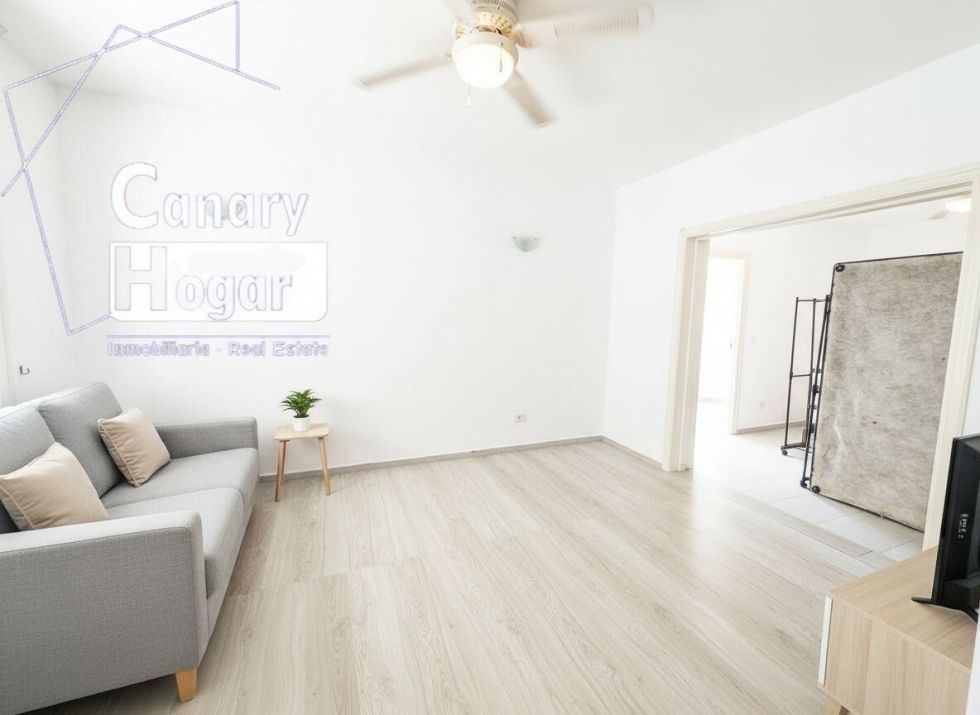 Penthouse for sale in  Costa Adeje, Spain - 057541