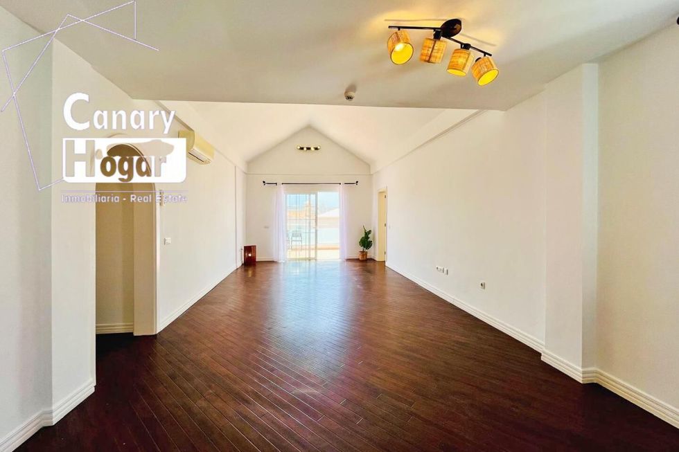 Penthouse for sale in  Costa Adeje, Spain - 057551