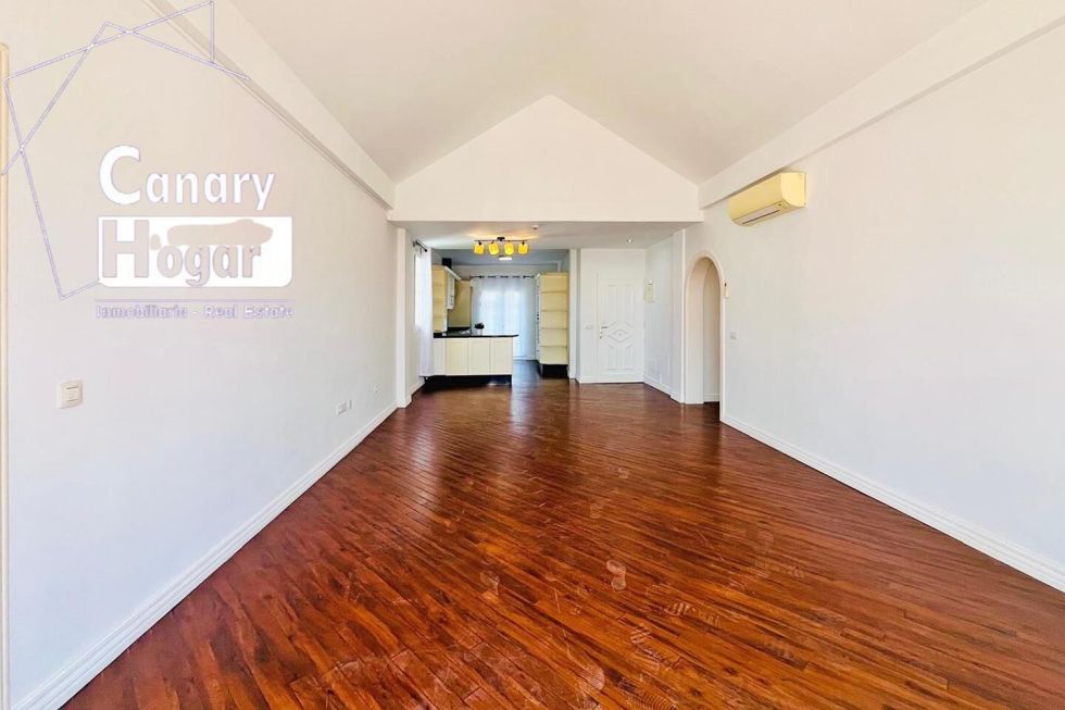 Penthouse for sale in  Costa Adeje, Spain - 057551