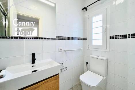 Penthouse for sale in  Costa Adeje, Spain - 057551