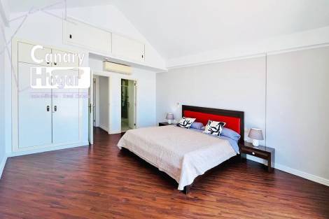 Penthouse for sale in  Costa Adeje, Spain - 057551