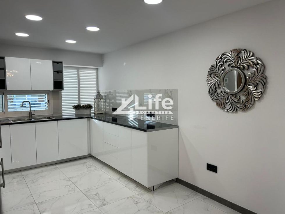 Penthouse for sale in  Costa Adeje, Spain - AG-230125