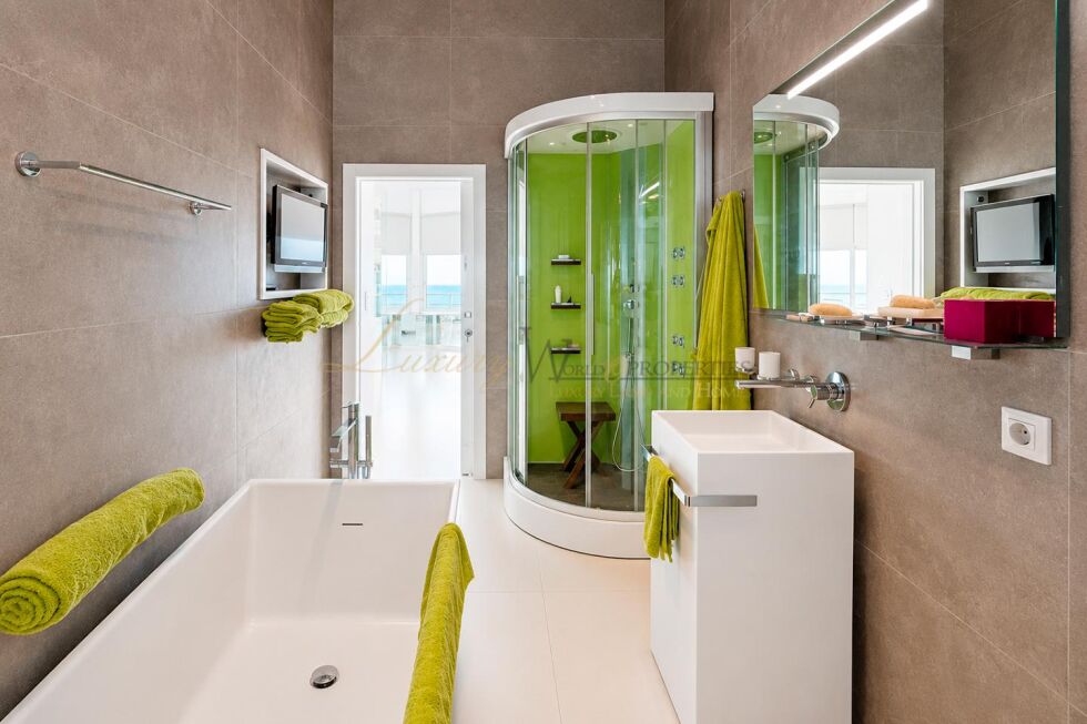 Penthouse for sale in  Costa Adeje, Spain - LWP7082 Villamar - San Eugenio Bajo