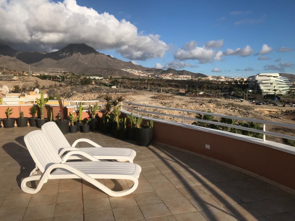 Penthouse for sale in  La Caleta, Spain - 043201