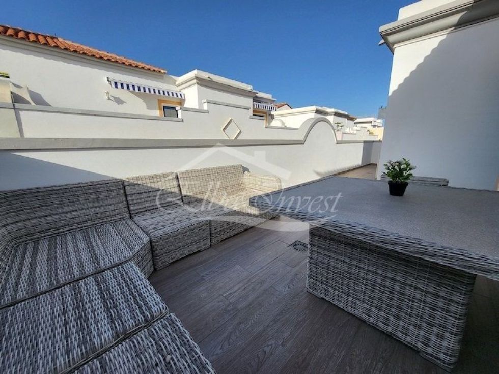 Penthouse for sale in  Las Chafiras, Spain - 5405