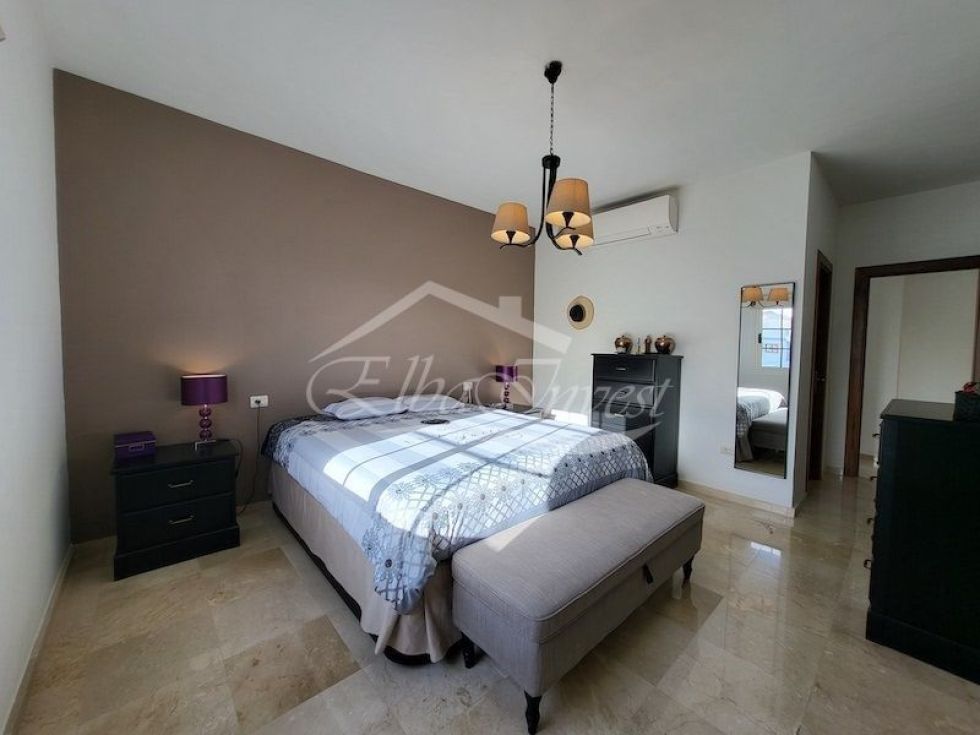 Penthouse for sale in  Las Chafiras, Spain - 5405