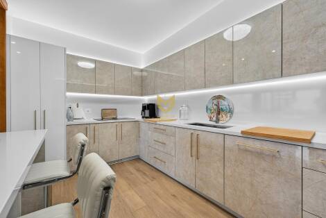 Penthouse for sale in  Marazul, Spain - P00097