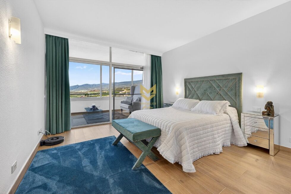 Penthouse for sale in  Marazul, Spain - P00097