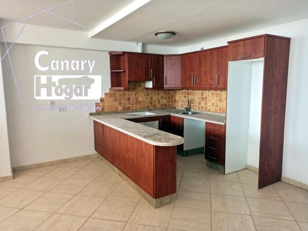 Penthouse for sale in  San Eugenio Alto, Spain - 049891