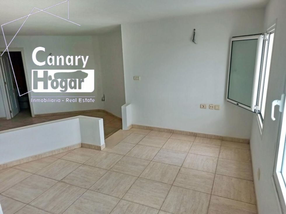 Penthouse for sale in  San Eugenio Alto, Spain - 049891