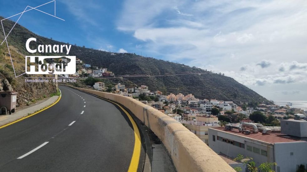 Penthouse for sale in  Santa Cruz de Tenerife, Spain - 056981