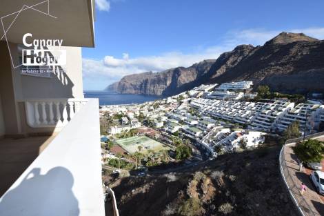 Penthouse for sale in  Santiago del Teide, Spain - 051991