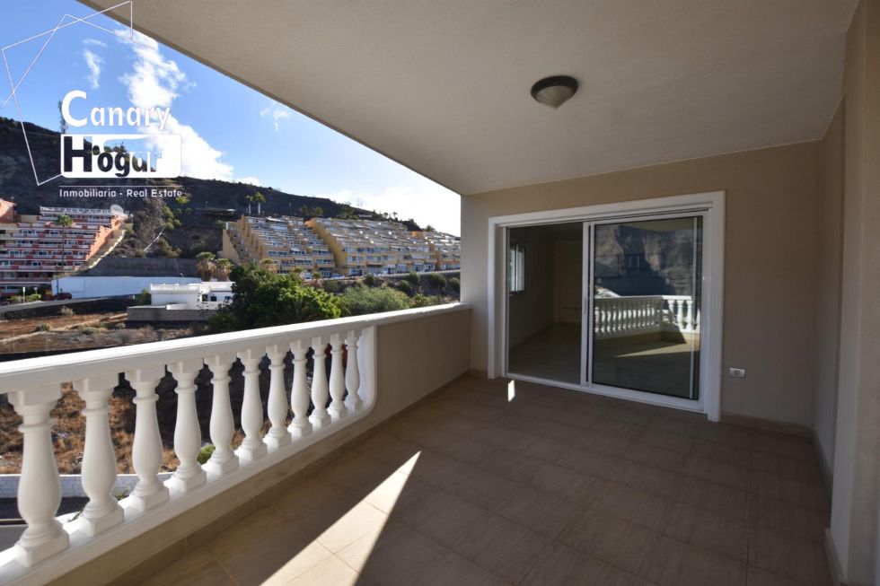 Penthouse for sale in  Santiago del Teide, Spain - 051991