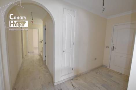 Penthouse for sale in  Santiago del Teide, Spain - 051991