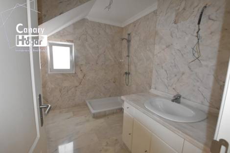 Penthouse for sale in  Santiago del Teide, Spain - 051991