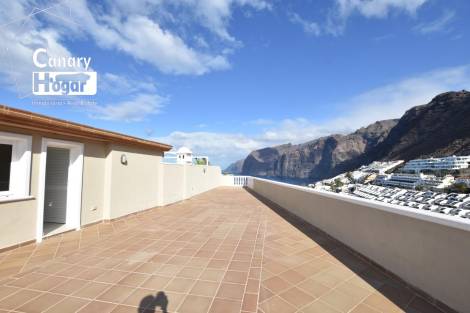 Penthouse for sale in  Santiago del Teide, Spain - 051991