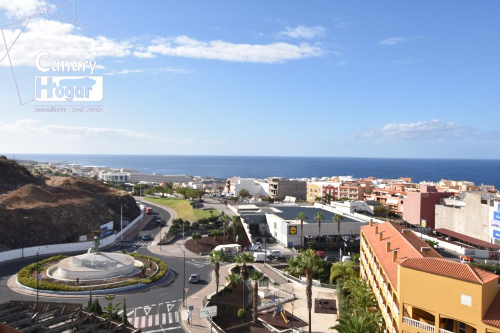 Penthouse for sale in  Santiago del Teide, Spain - 055681