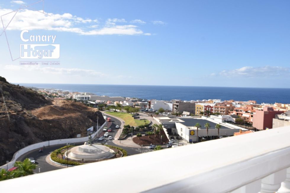 Penthouse for sale in  Santiago del Teide, Spain - 055681