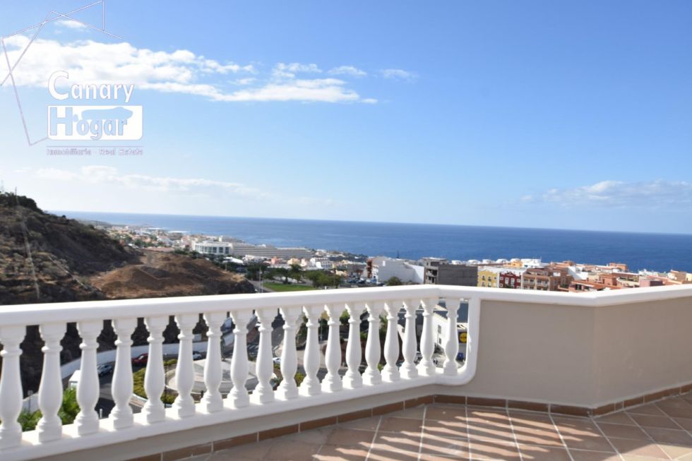 Penthouse for sale in  Santiago del Teide, Spain - 055681