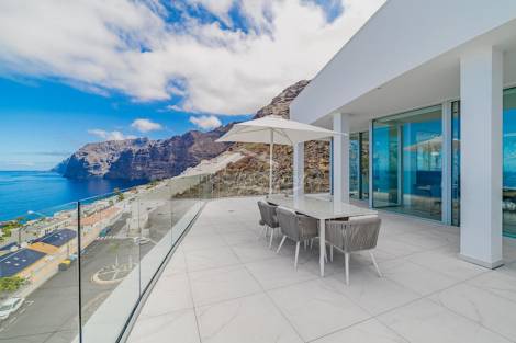 Penthouse for sale in  Santiago del Teide, Spain - 5800