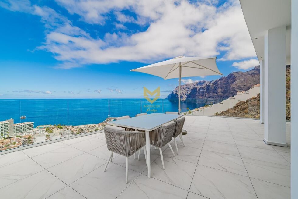 Penthouse for sale in  Santiago del Teide, Spain - P00048