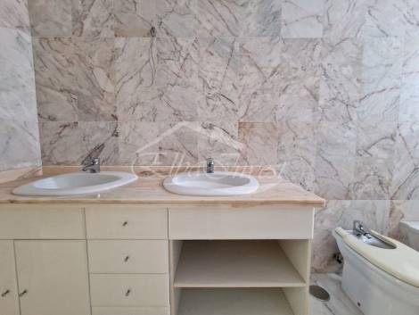 Penthouse for sale in  Acantilados de Los Gigantes, Spain - 5023