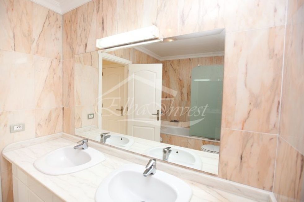 Penthouse for sale in  Acantilados de Los Gigantes, Spain - 5024