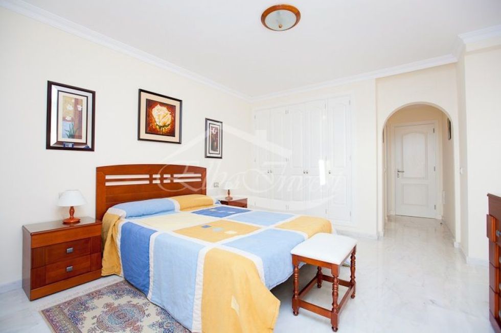 Penthouse for sale in  Acantilados de Los Gigantes, Spain - 5025