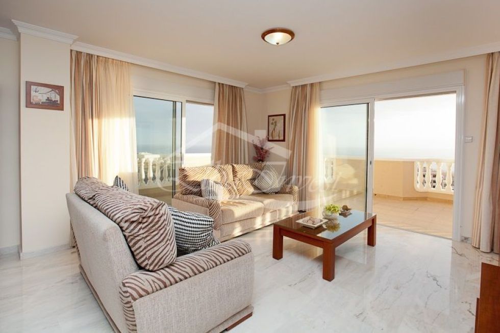 Penthouse for sale in  Acantilados de Los Gigantes, Spain - 5026