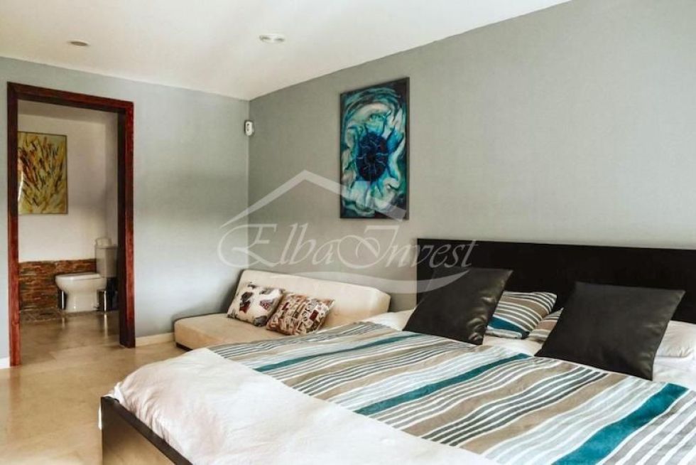Penthouse for sale in  Oasis del Sur, Spain - 5857