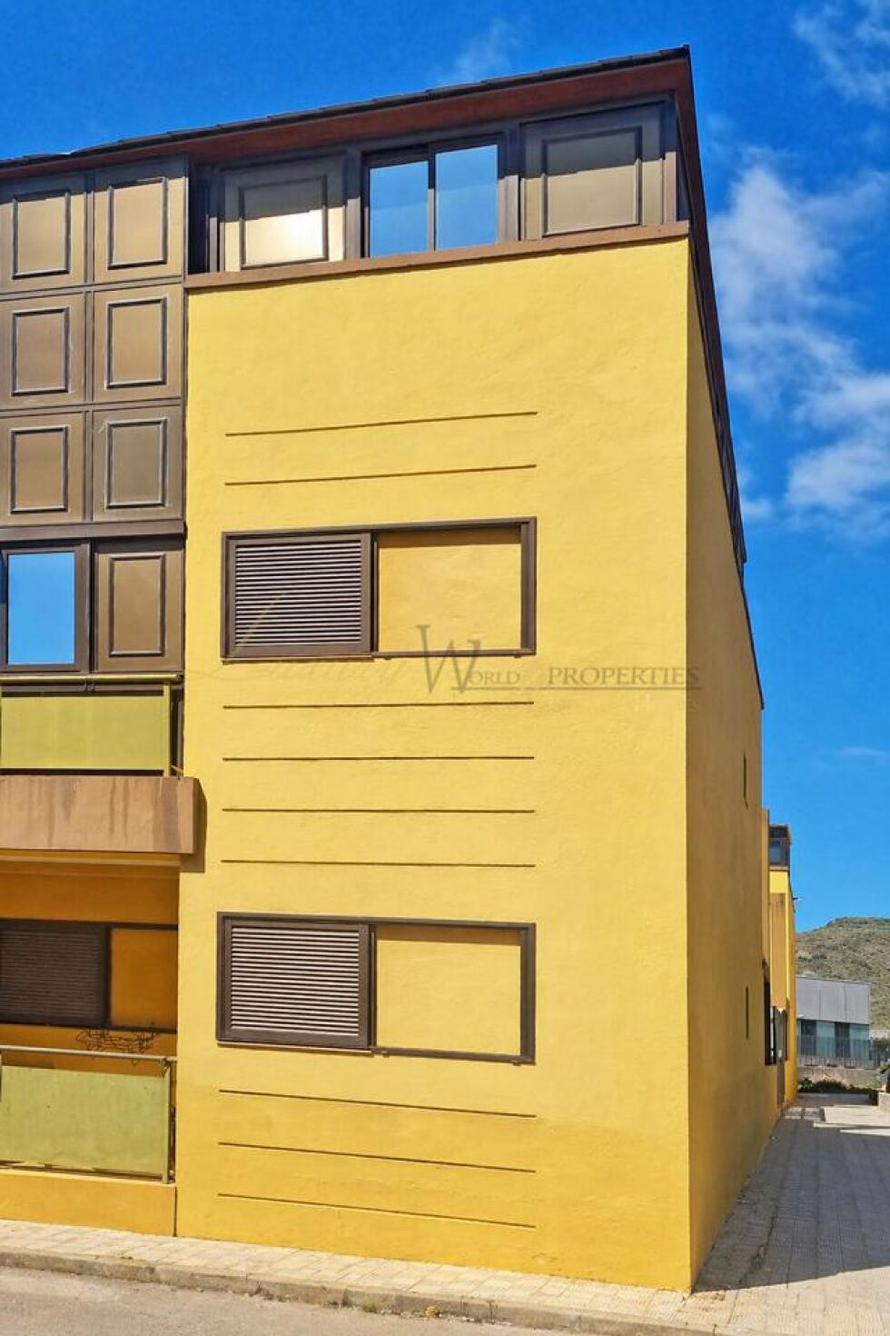 Penthouse for sale in  Cho II, Spain - LWP6087 Aneto I - Parque de la Reina