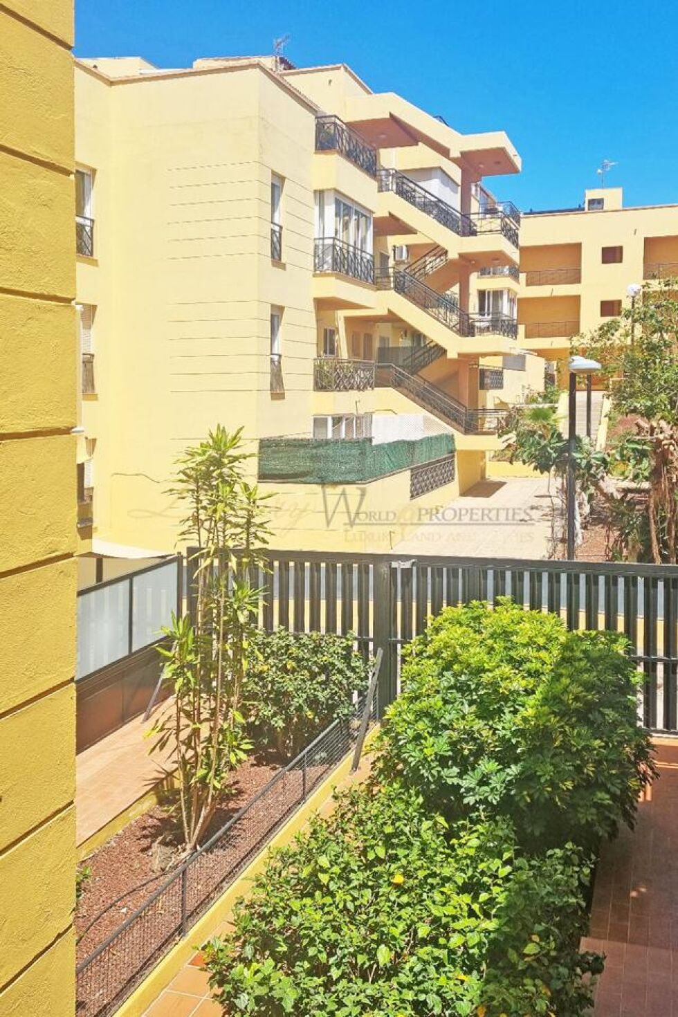 Penthouse for sale in  Cho II, Spain - LWP6087 Aneto I - Parque de la Reina