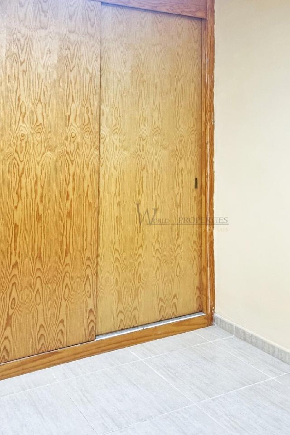 Penthouse for sale in  Cho II, Spain - LWP6087 Aneto I - Parque de la Reina