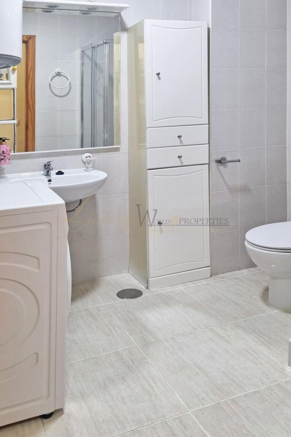 Penthouse for sale in  Cho II, Spain - LWP6087 Aneto I - Parque de la Reina