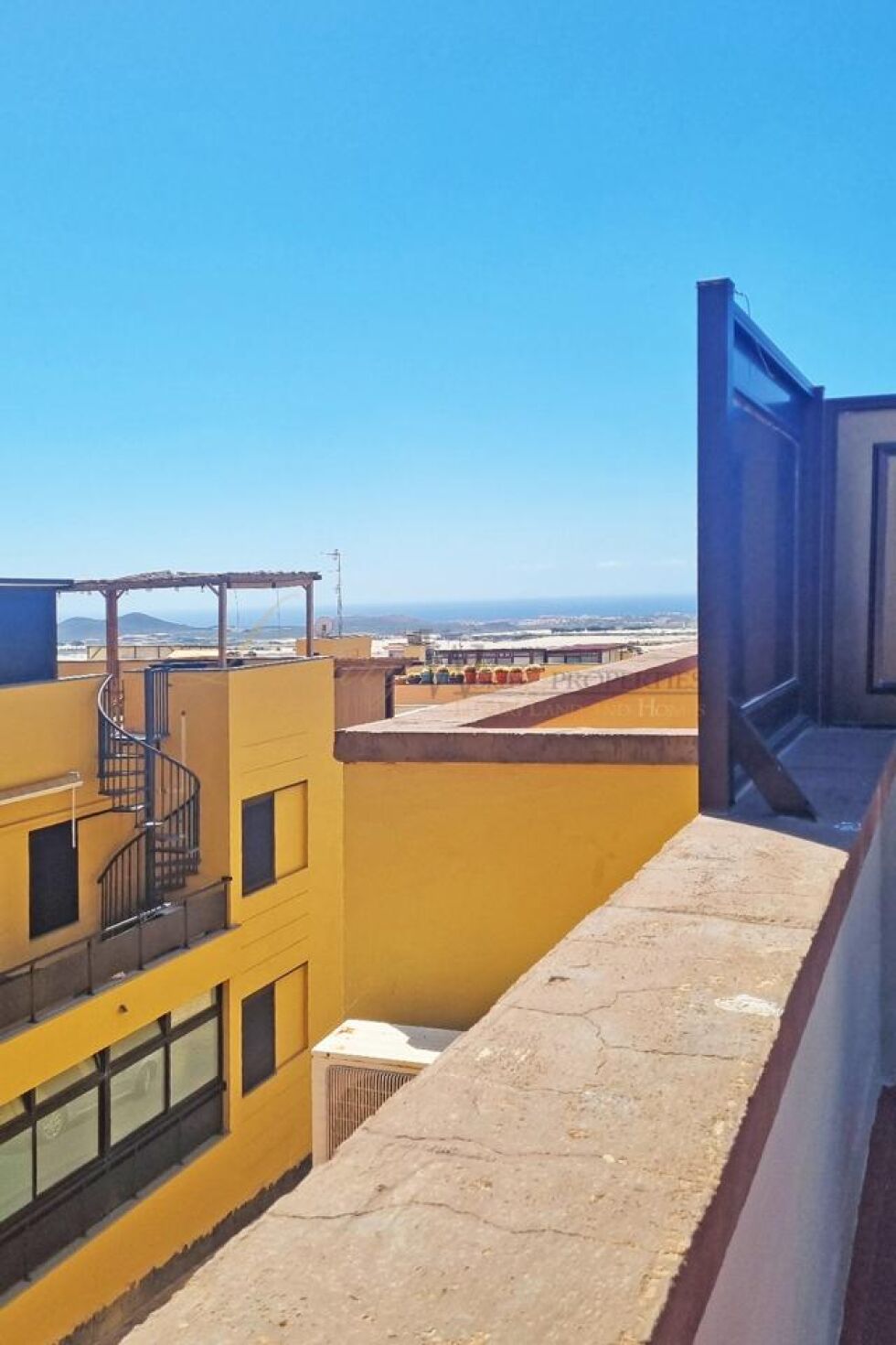 Penthouse for sale in  Cho II, Spain - LWP6087 Aneto I - Parque de la Reina