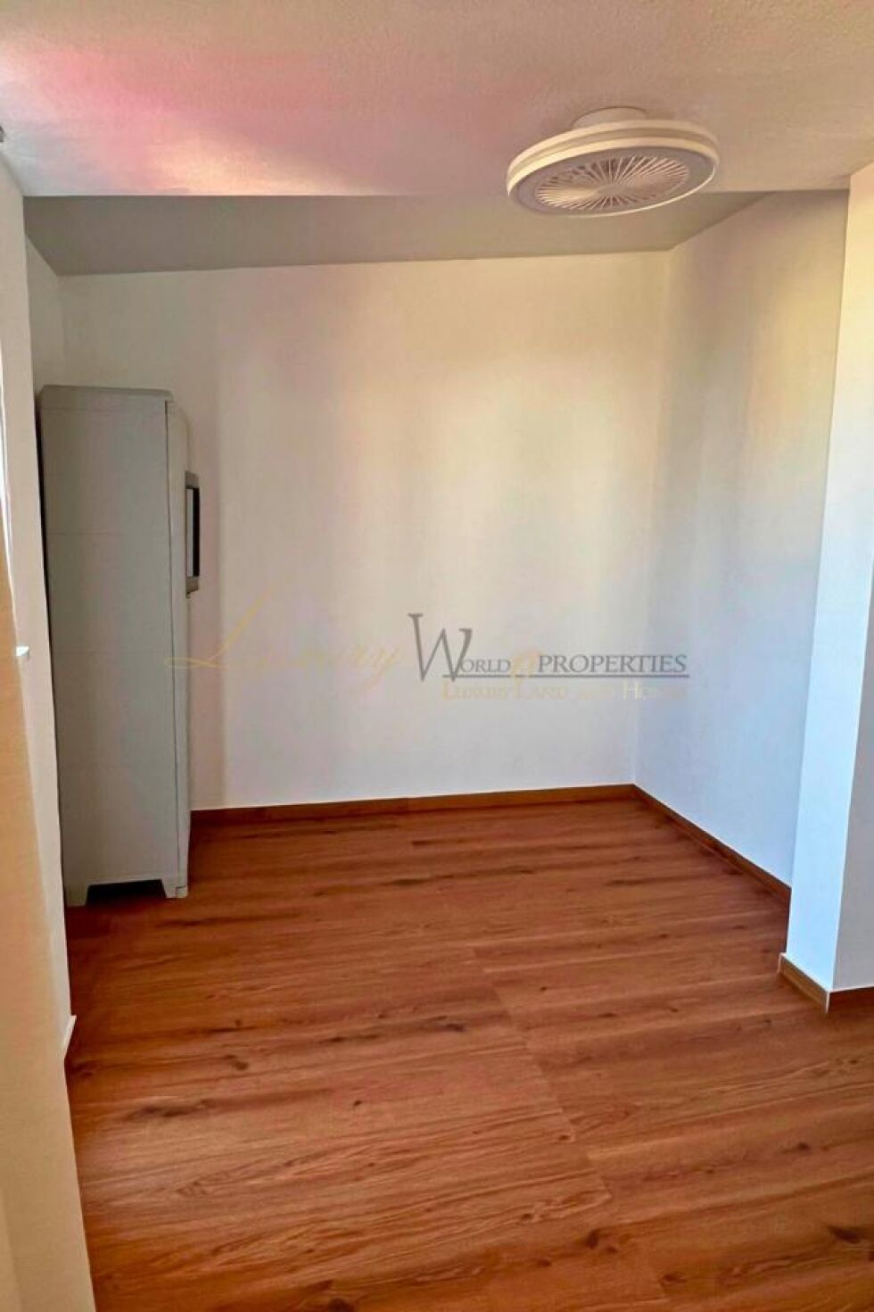 Penthouse for sale in  Cho II, Spain - LWP7108 Moncayo - Parque de la Reina
