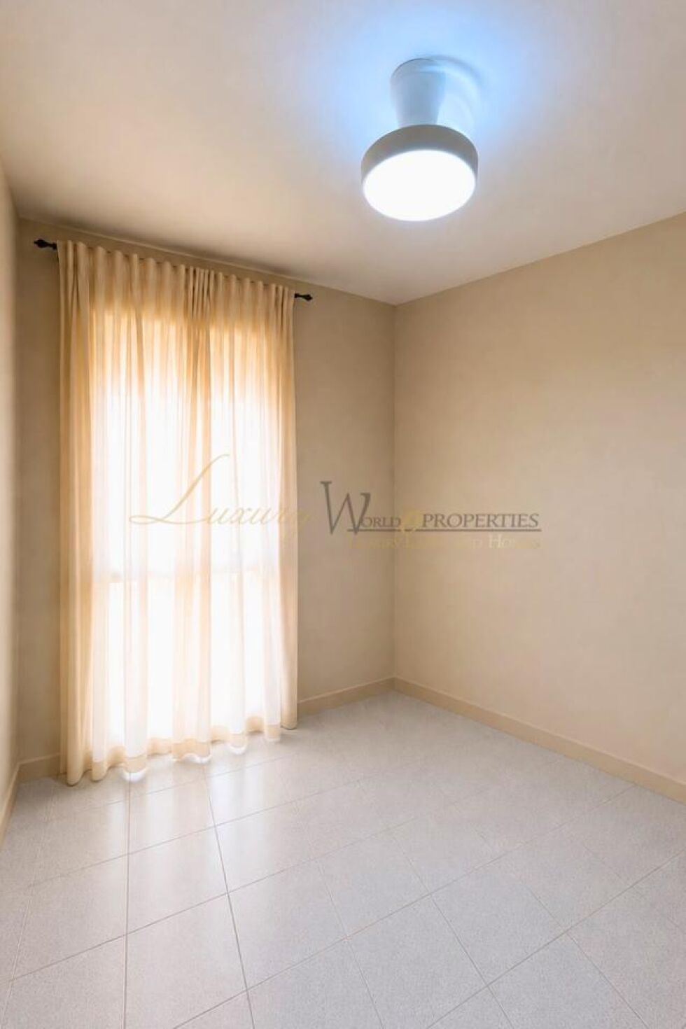 Penthouse for sale in  Cho II, Spain - LWP7108 Moncayo - Parque de la Reina