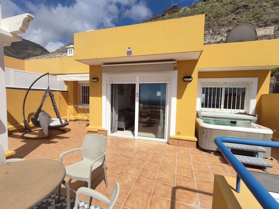 Penthouse for sale in  Costa Adeje, Spain - TRC-3072