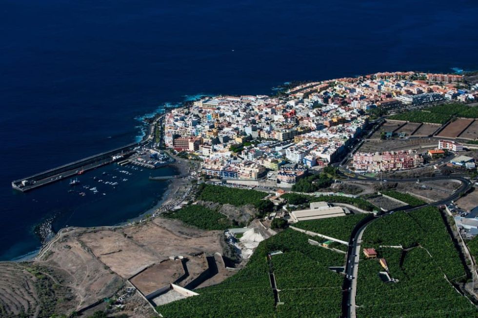 Scenic Helicopter Tour Over Tenerife