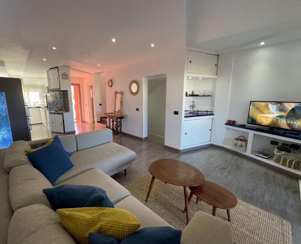 Semi-detached house for sale in  Adeje, Spain - 049591