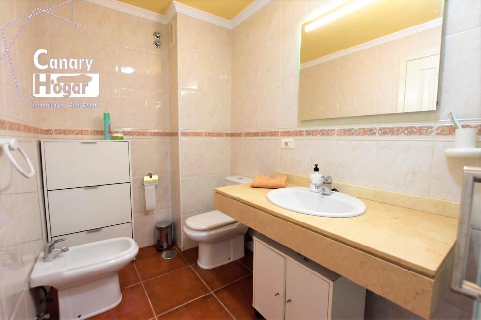 Semi-detached house for sale in  Adeje, Spain - 051871