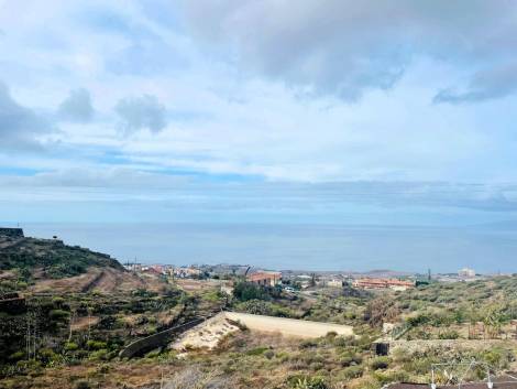 Semi-detached house for sale in  Adeje, Spain - 053101