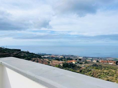 Semi-detached house for sale in  Adeje, Spain - 053101